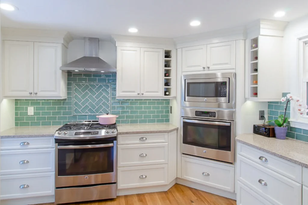 How to Remodel Your Medium White Kitchen: Designs for Home Renovations