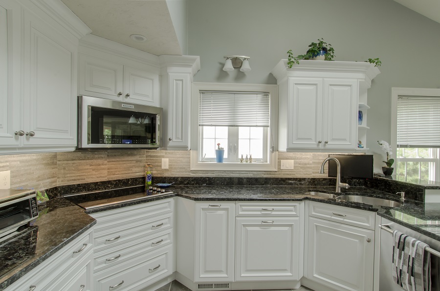 100-Hampton-NH-Painted-Kitchen