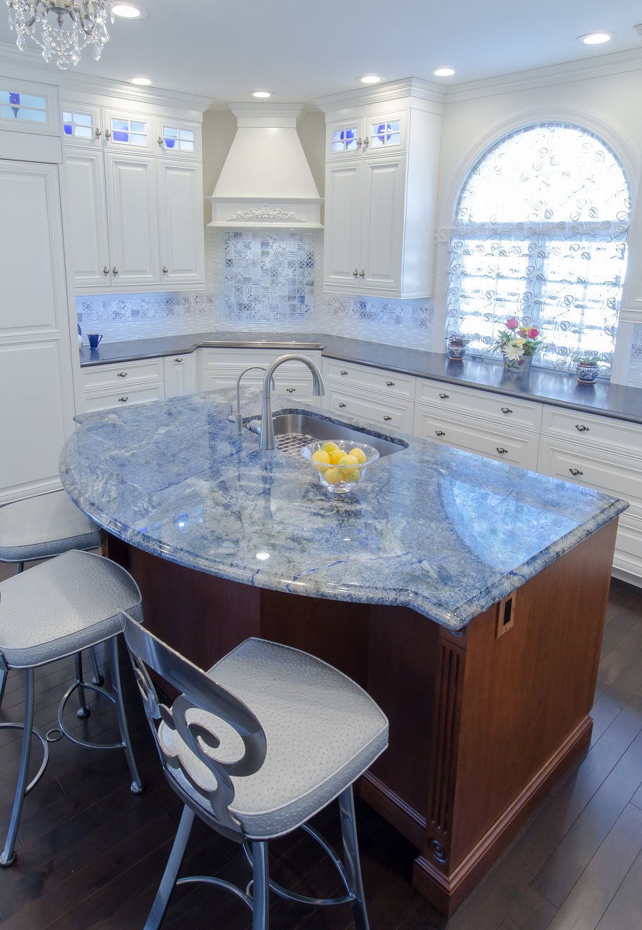 100-Hollis-NH-Custom-Kitchen-1