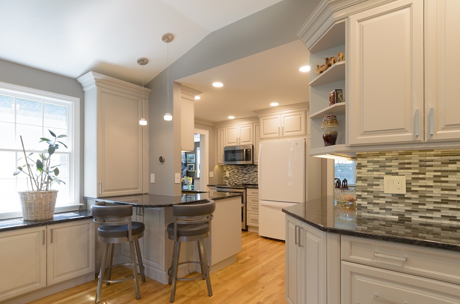 100-Shaker-kitchen-with-gray-tones-7