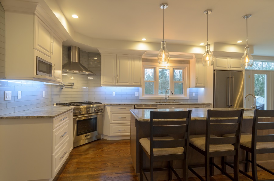 200-White-kitchen-with-island-Windham-NH-4-1