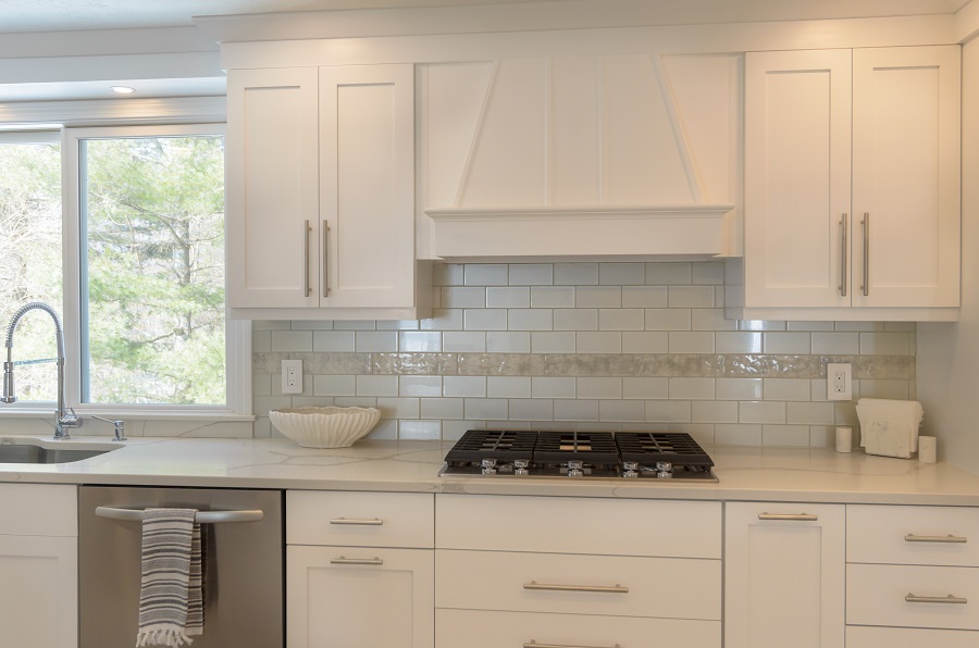 200-white-hood-with-tile-1