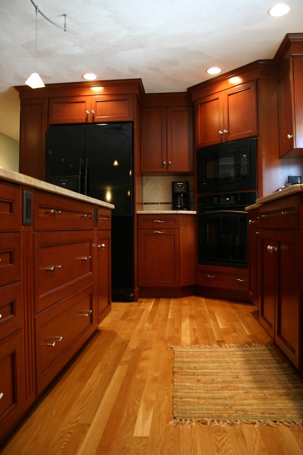 Dark Wood Kitchen – Lexington, MA