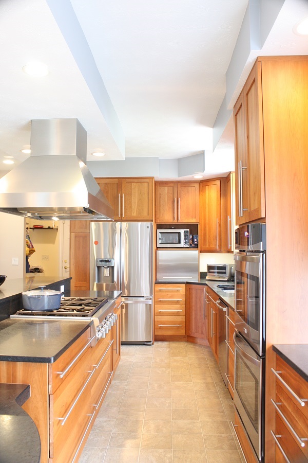 Bedford-NH-Shaker-Cabnit-Kitchen