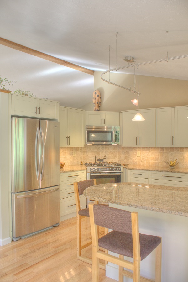 Bedford-NH-White-Kitchen