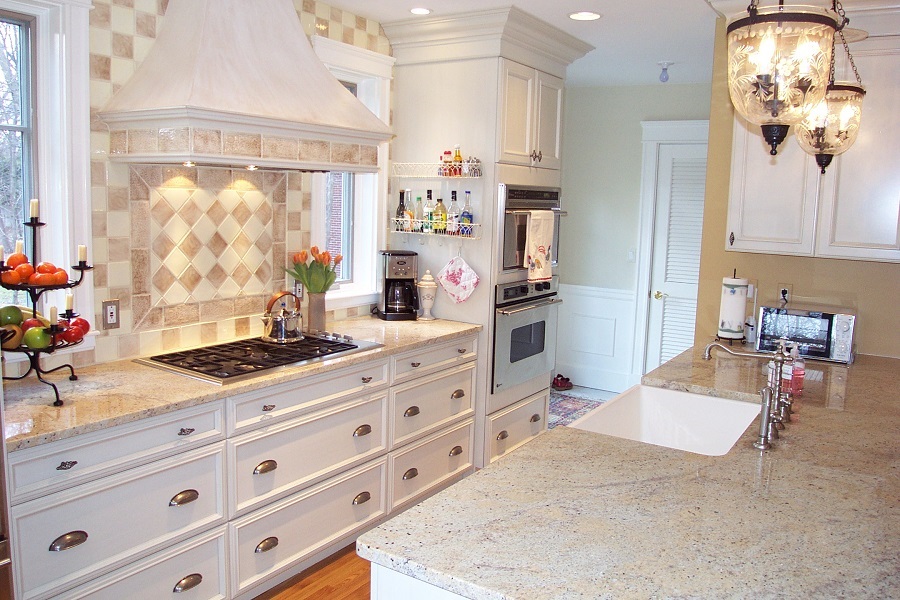 Lowell-MA-White-Kitchen