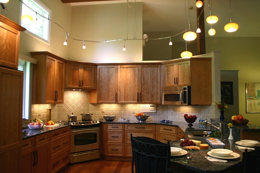 Manchester-NH-Shaker-Kitchen