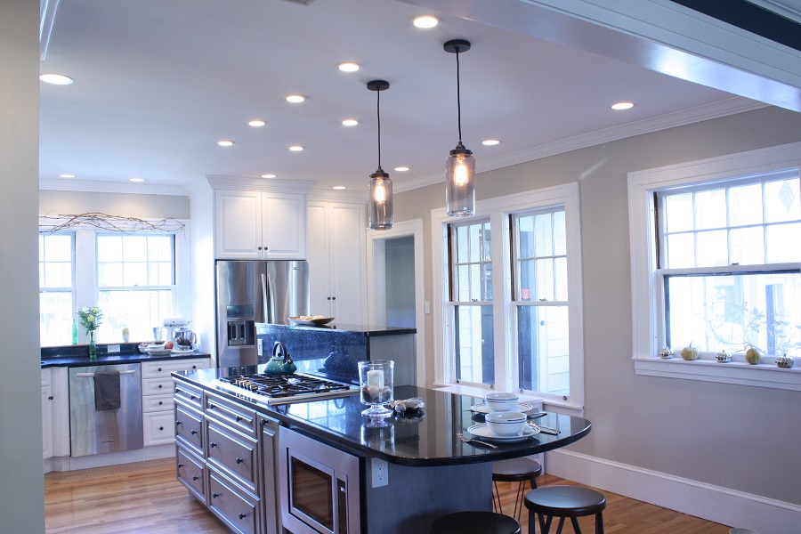 Manchester-NH-Traditional-Kitchen