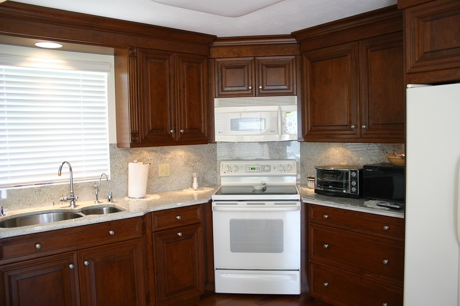 Nashua-NH-Corner-Stove-Small-Kitchen