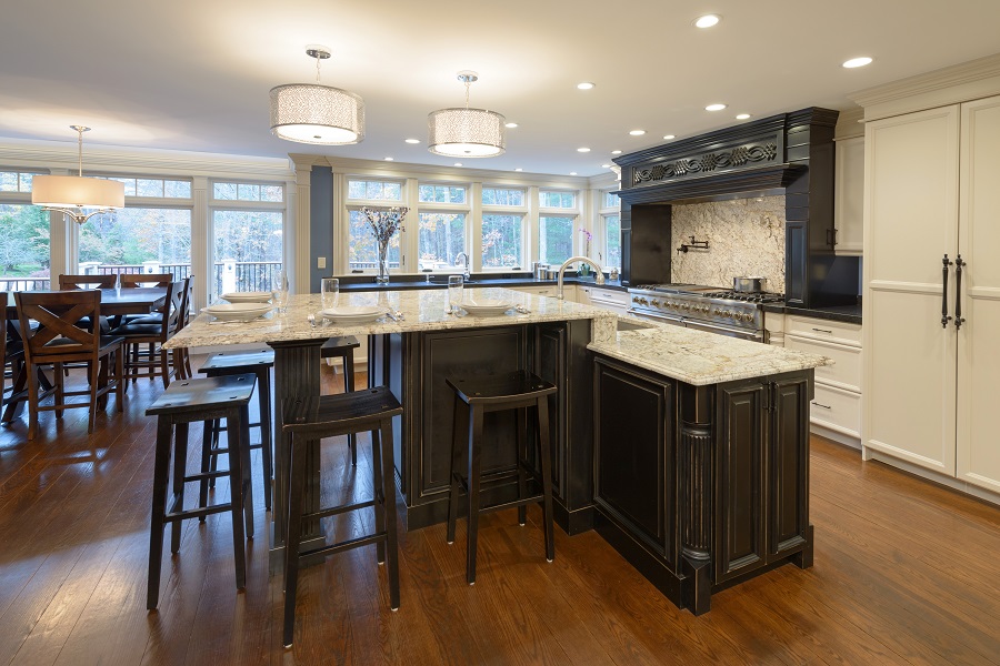 White-Traditional-Kitchen-Hollis-NH