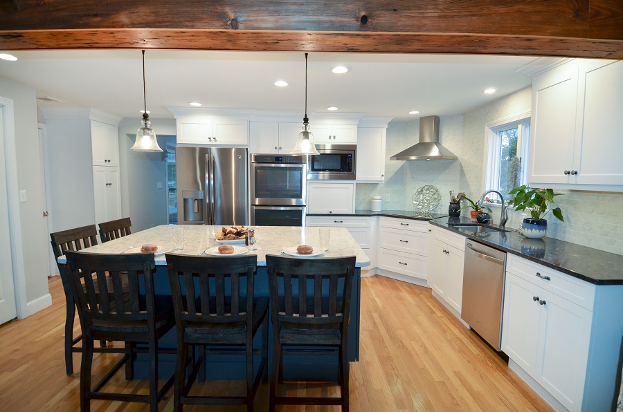 White-and-gray-kitchen-Reading-MA