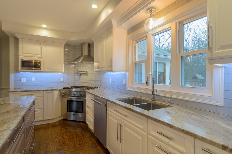 White-kitchen-with-island-7