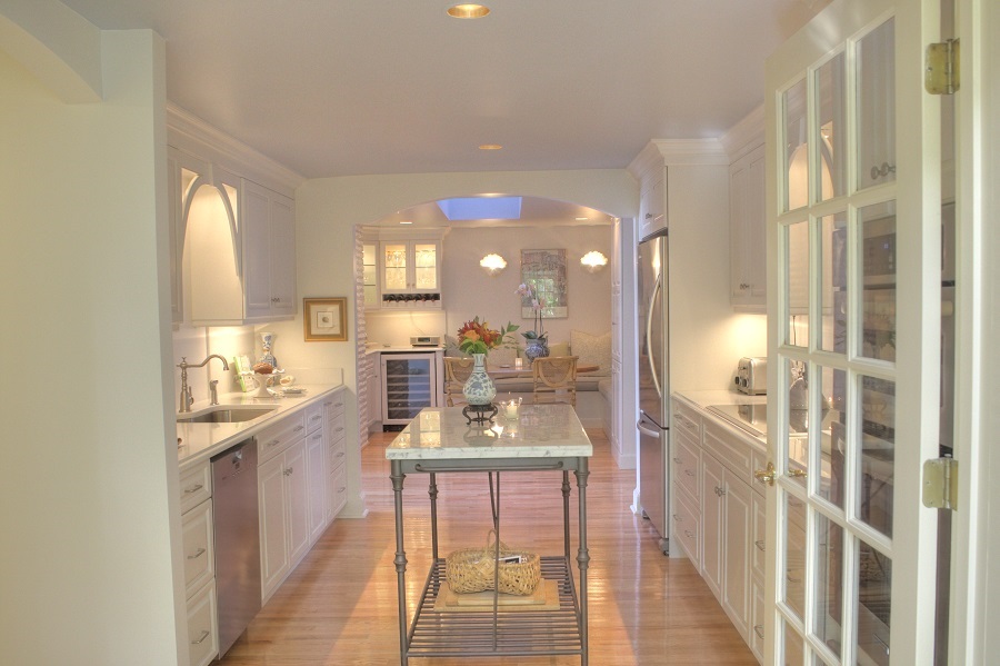 Windham-NH-White-Kitchen