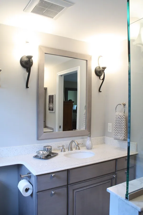 imgi_134_Small-Gray-Vanity_result