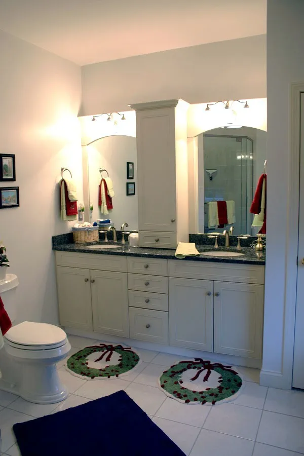 imgi_137_Painted-Master-Bath-Lowell-MA_result