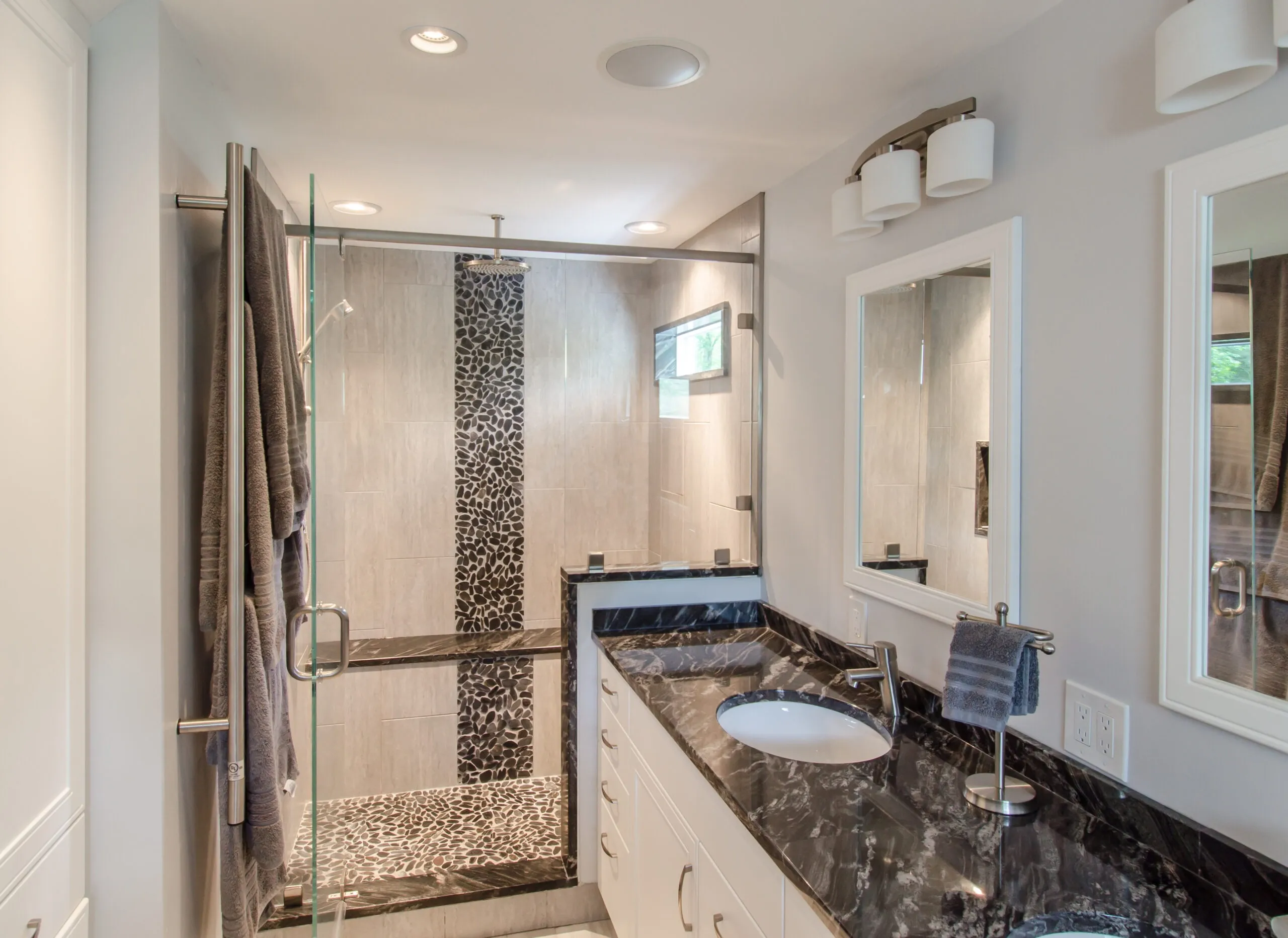 imgi_152_100-Acton-MA-bath-scaled_result