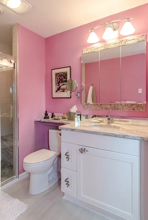 imgi_154_100-B-Vanity-Londonderry-NH-001_result