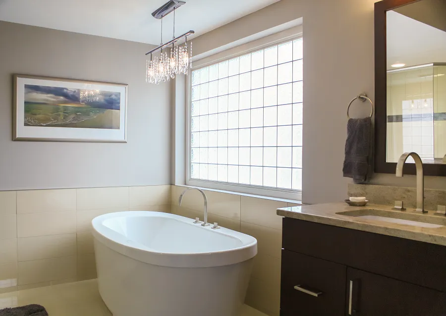 imgi_165_Luxary-Tub-Salem-NH_result