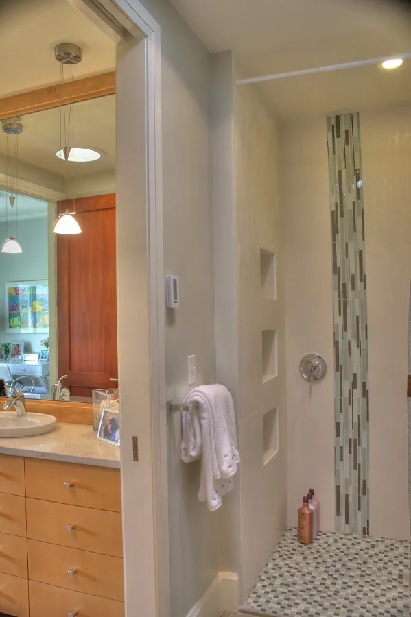 imgi_166_Custom-Tile-Shower-Stratham-NH-1_result