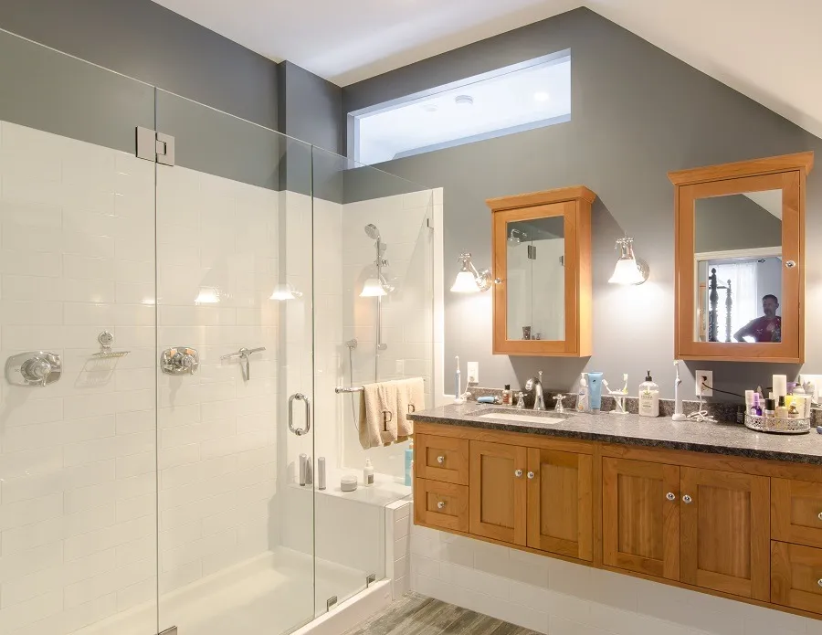 imgi_167_100-Large-Bathroom-Pelham-NH_result