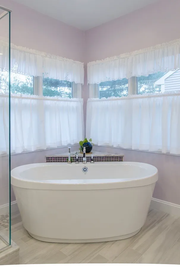 imgi_172_Master-Bath-Tub-Bedford-MA_result