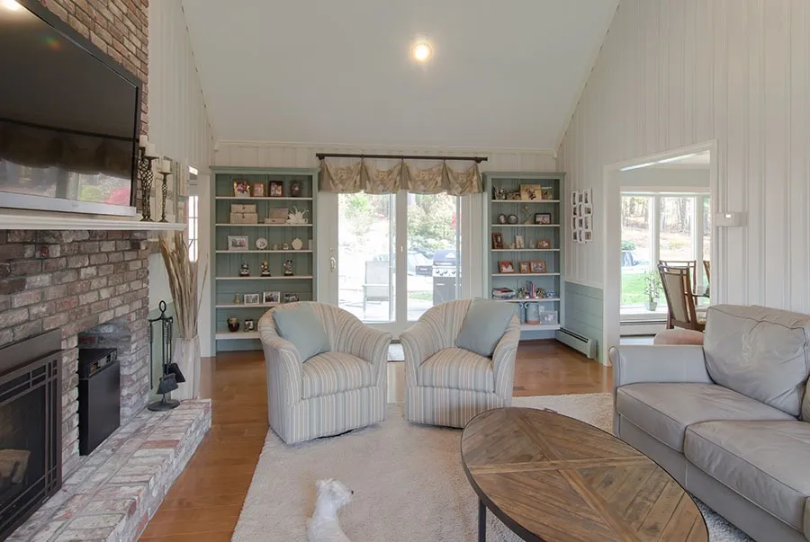 imgi_180_living-room-acton-ma-2_result