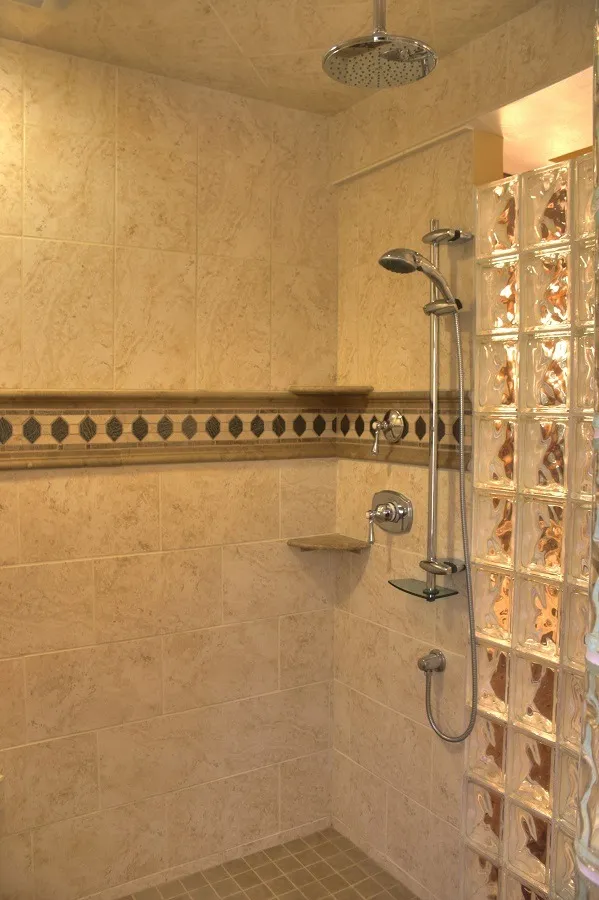 imgi_219_Bedford-NH-Shower_result