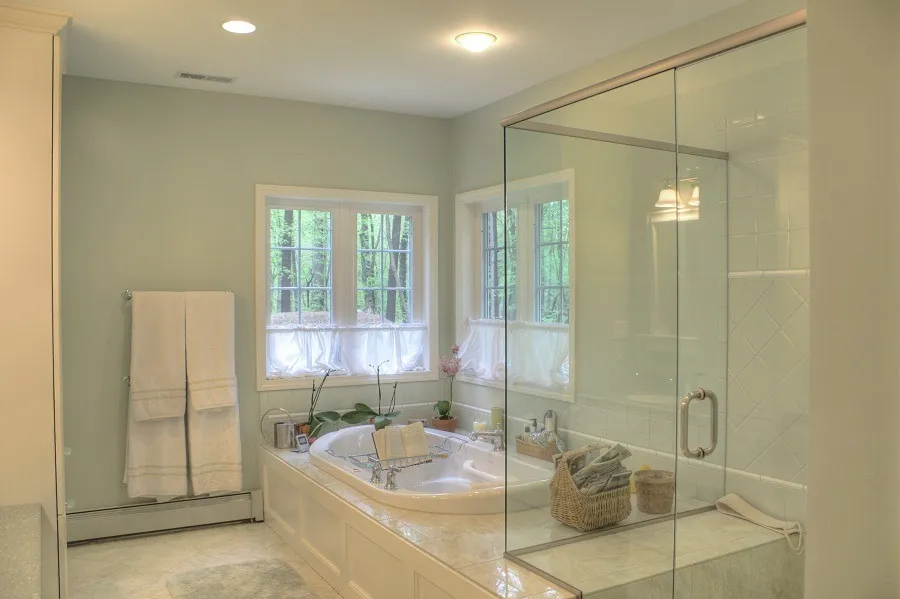 imgi_234_Lincoln-MA-Master-Bath-1_result