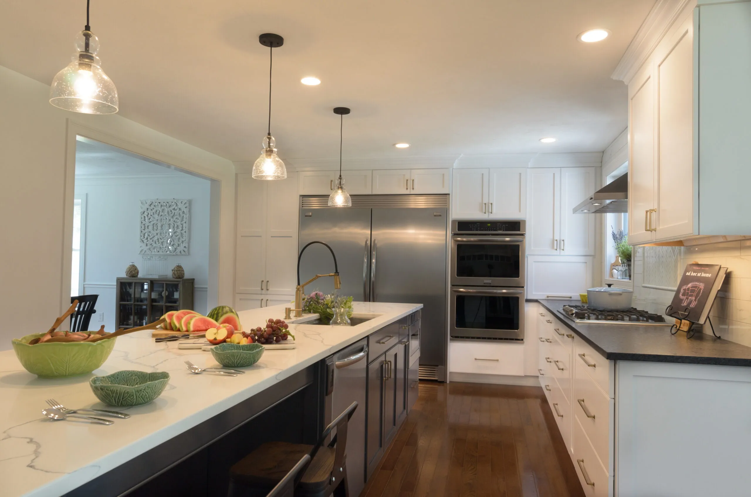 imgi_237_100-A-two-tone-white-shaker-scaled_result