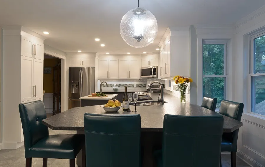 imgi_238_100-a-Two-toned-kitchen-Pepperell-MA-11_result