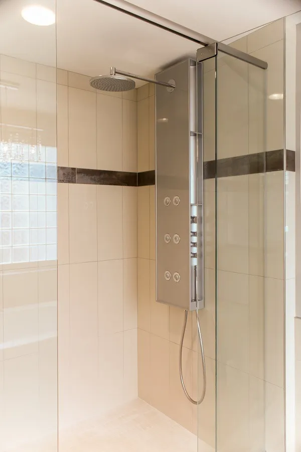 imgi_240_Shower-tower-Salem-NH_result