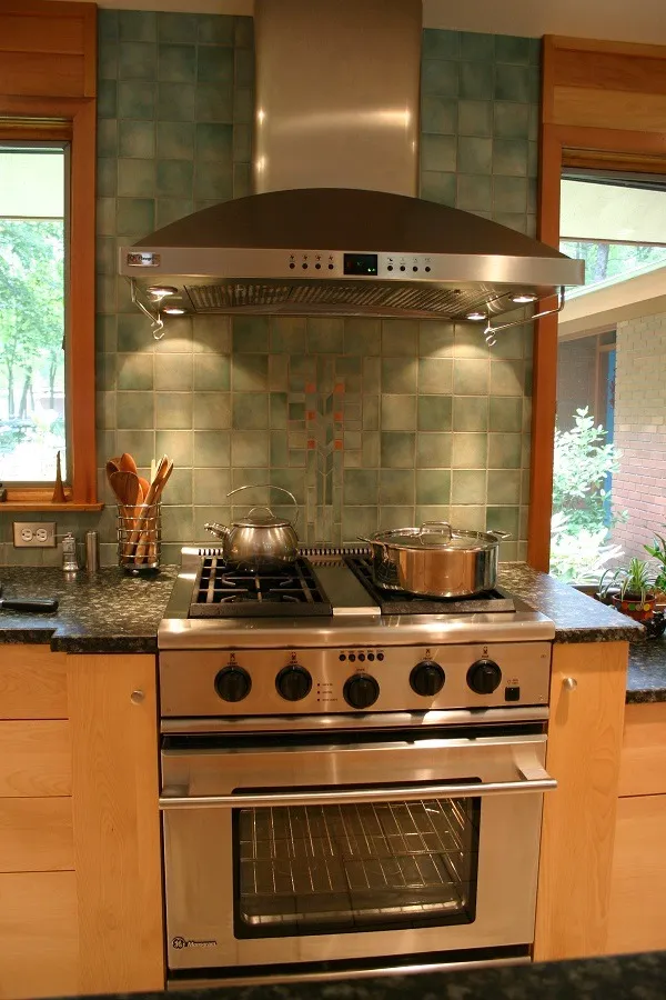 imgi_395_Jade-Green-tile-Backsplash-Bedford-NH_result