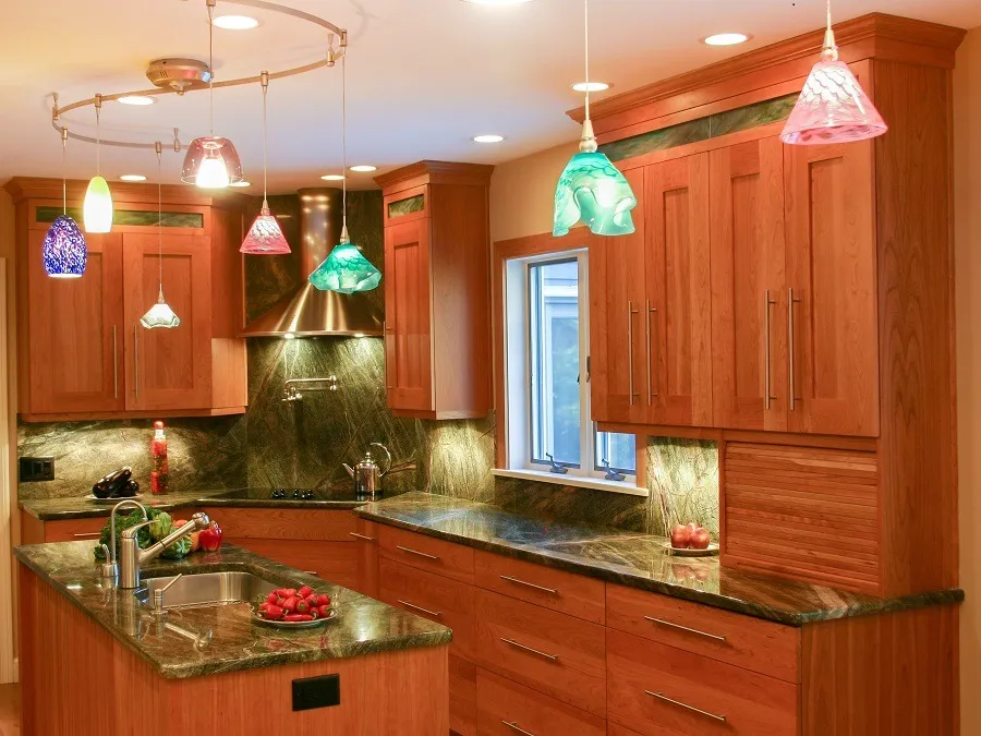 imgi_403_Slab-Granite-Backsplash_result