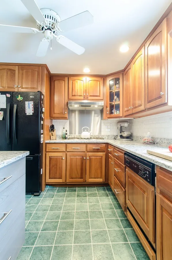 imgi_412_Burlington-MA-Unique-Kitchen_result