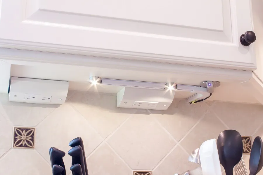 imgi_433_Undercabinet-lighting-Westford-MA_result