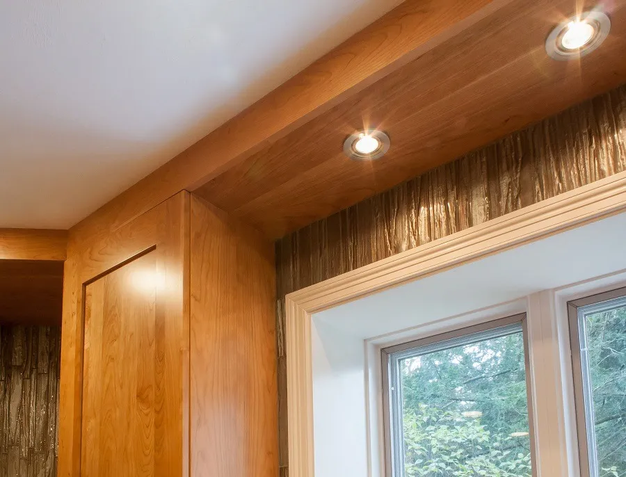 imgi_446_Wood-Soffit-Chelmsford-MA_result