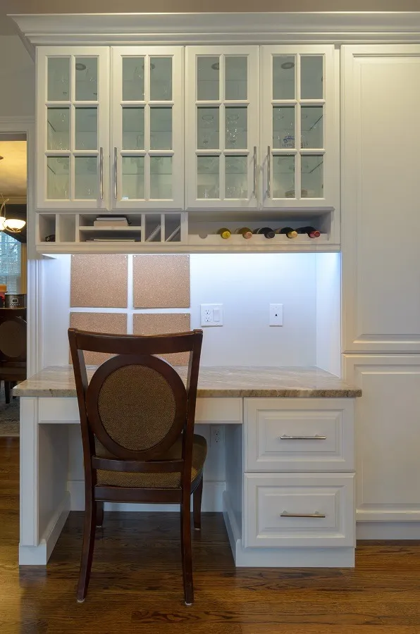 imgi_453_100-White-kitchen-with-island-8_result