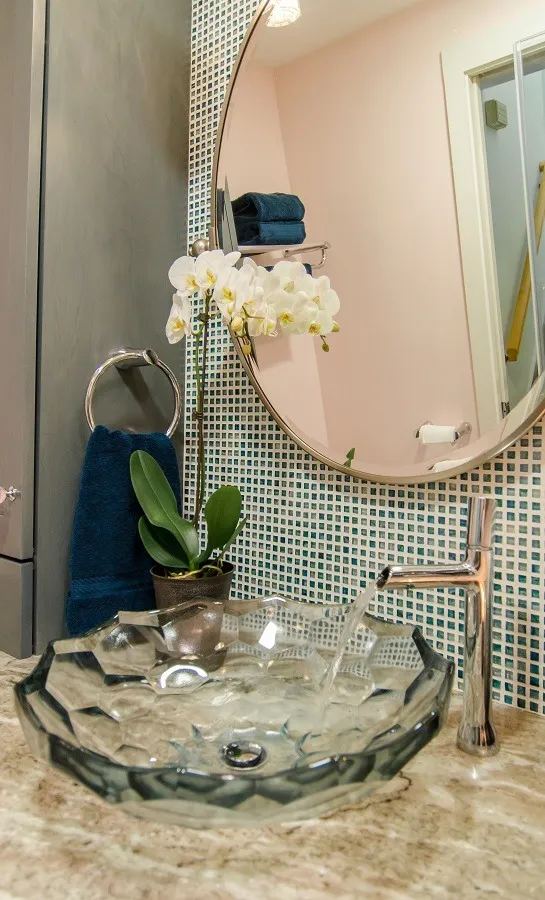 imgi_474_100-Unique-Powder-Room-Nashua-NH_result